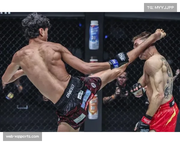 阿纳尼从首战失利到泰拳冠军的逆袭成长之路