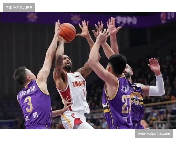 狂热防守韧性成半决赛与王牌缠斗至第五场关键